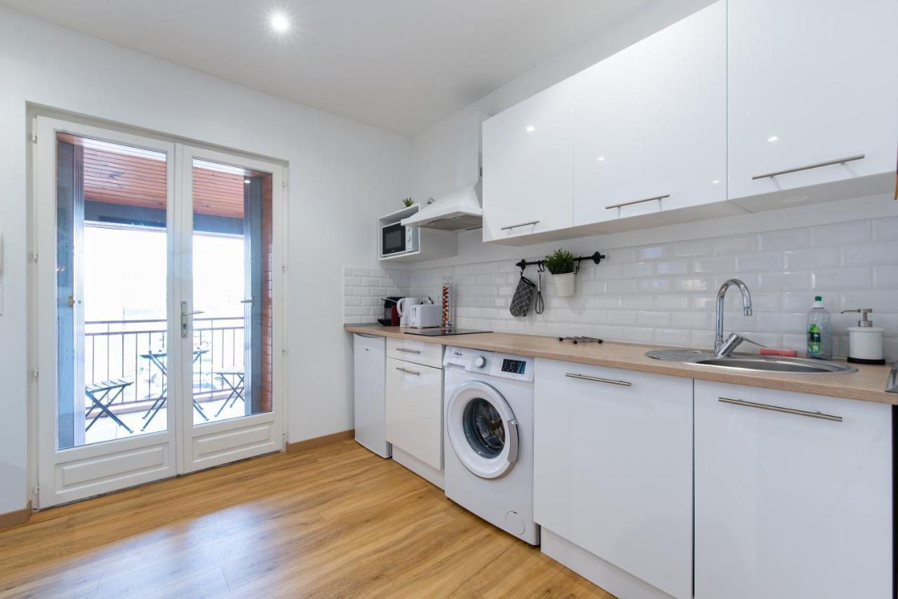 Esprit Jungle Apartment Roanne Bagian luar foto